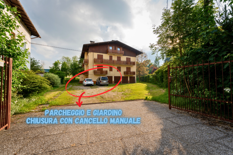 PARCHEGGIO E GIARDINO